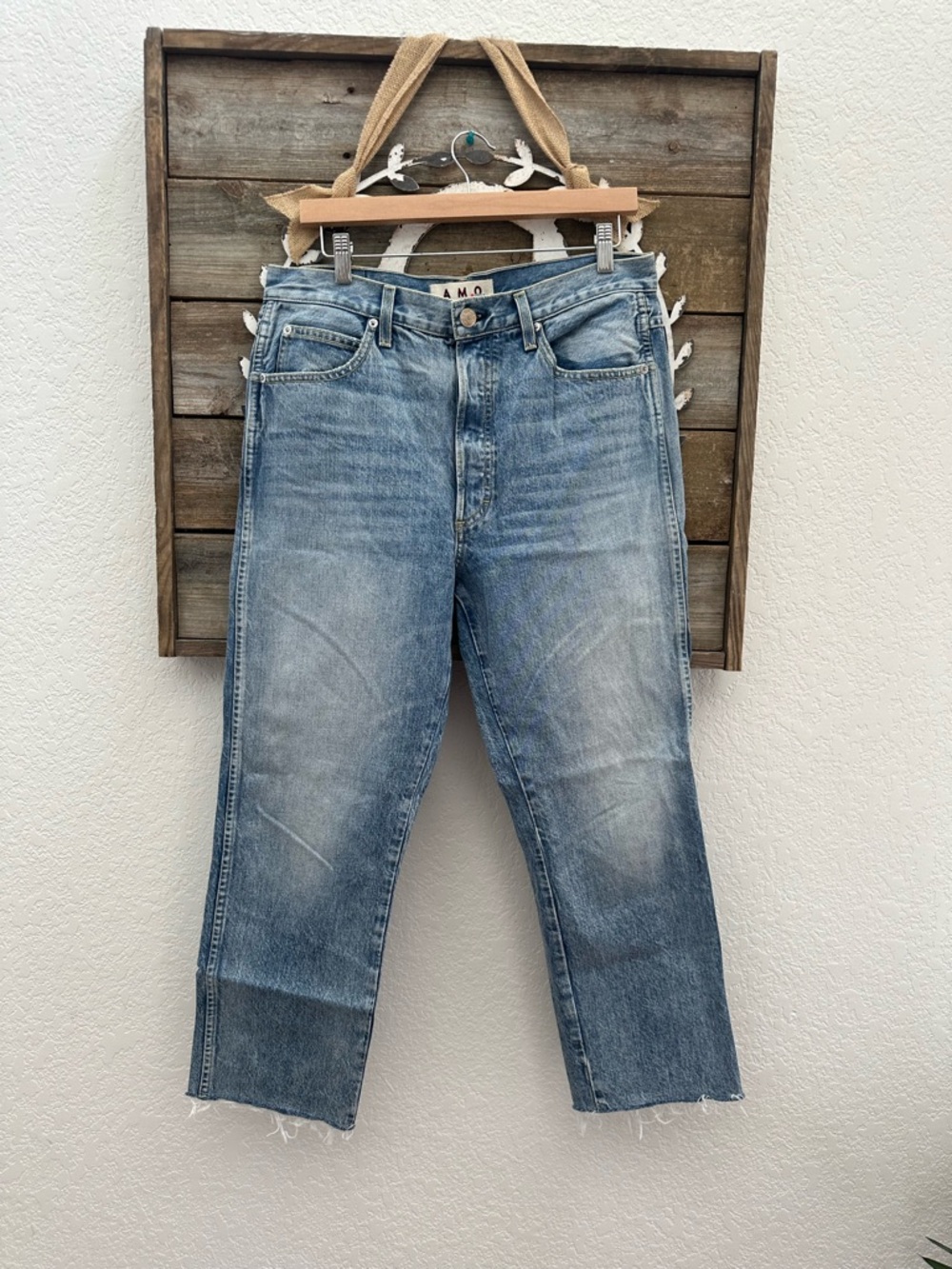 AMO Loverboy Light Blue Straight-Leg‎ Jeans in Wanderer size 31